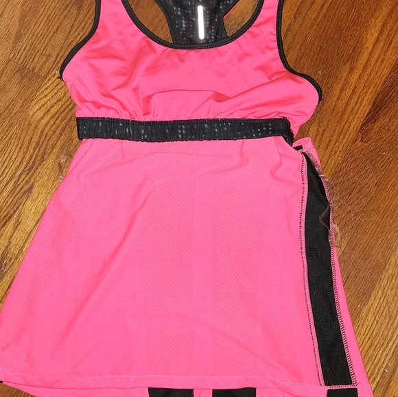 C9 No Limits Tank - Picture 4 of 7